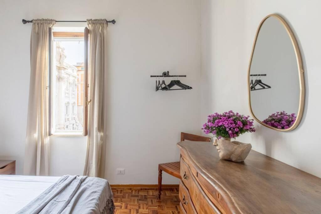 Iflat Trevi Fountain At Your Feet Apartamento Roma